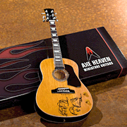 John Lennon “Give Peace a Chance” Acoustic Guitar Model Miniature Guitar Replica Collectible